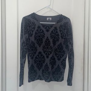 Old navy sweater